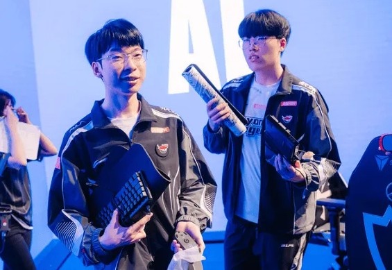 Hope：现在的胜利说明不了什么，还是要看后面比赛谁能获胜